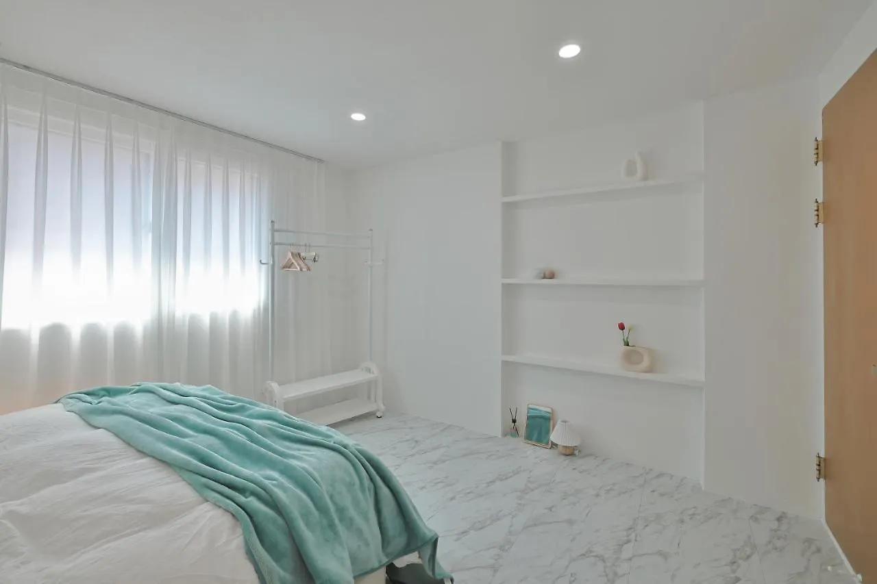 Guest house 3Room+2Bath Hongdae 165Sqm Seoul